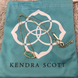 Kendra Scott arrowhead necklace 💎🌵